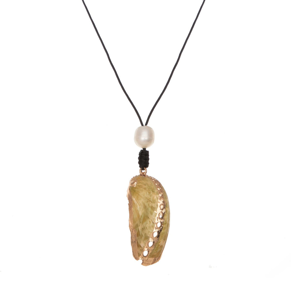 GOLDEN SEASHELL NECKLACE BLACK